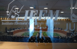 Ex Consejero de IEEM Asevera que Adriana Favela fue Cacique Aquí