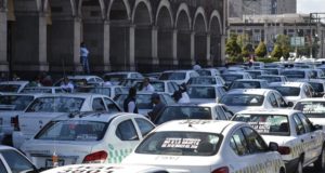 Vacío institucional en el servicio de taxis; no hay o no se aplican las tarifas: abusan del cliente