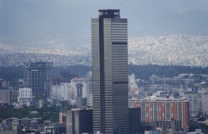Pemex, la compañía petrolera más endeudada del mundo