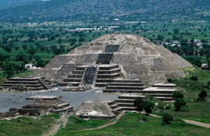 Actúan Poderosos Intereses Políticos y Económicos en la Zona A. de Teotihuacán