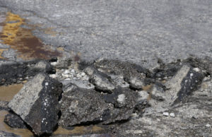 Toluca, Sin Resolver el Problema de Basura y con las Calles Llenas de Baches