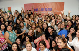 A Pesar de Todos los Avances en el Mundo, las Mujeres Ganan Menos que los Hombres