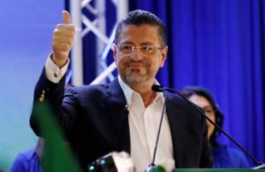 Gana Presidencia Tica el Derechista Rodrigo Chaves
