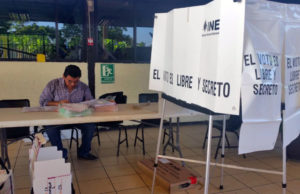 2 Minicomentarios “Ignora TEPJF diferencia entre ‘invalidez’ y ‘resultados no vinculantes'”