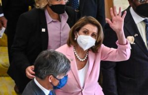 Pelosi: Provocando a China; su Esposo, se Dice Inocente por Chocar Ebrio en Mayo