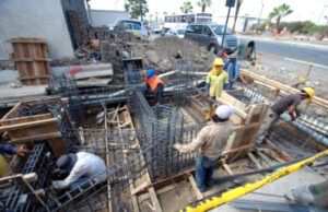 Trabajadores de la Construcción, Sector Vulnerable de la Economía