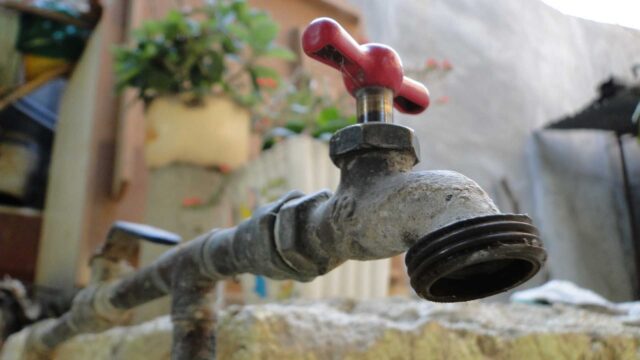 LLAVE AGUA