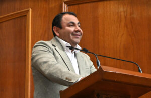 Sorprende propuesta de diputado local contra injerencia de gobiernos en sindicatos