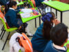 Dejarán alumnos de usar celulares y pantallas en aulas a partir del 3 de noviembre