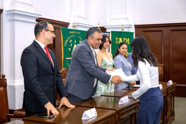 UAEM EGRESADOS A DISTANCIA